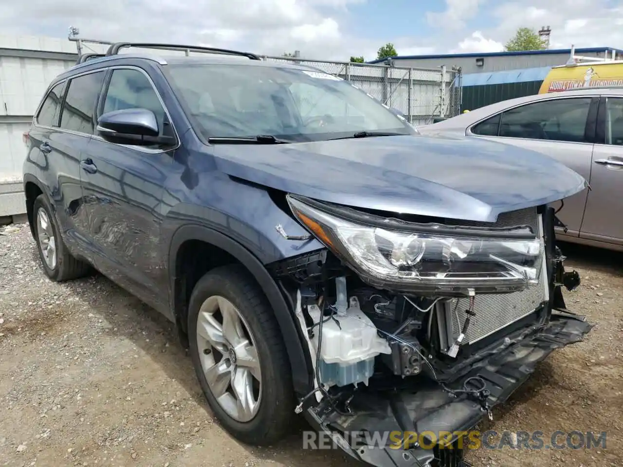 1 Photograph of a damaged car 5TDDZRFH3KS996600 TOYOTA HIGHLANDER 2019