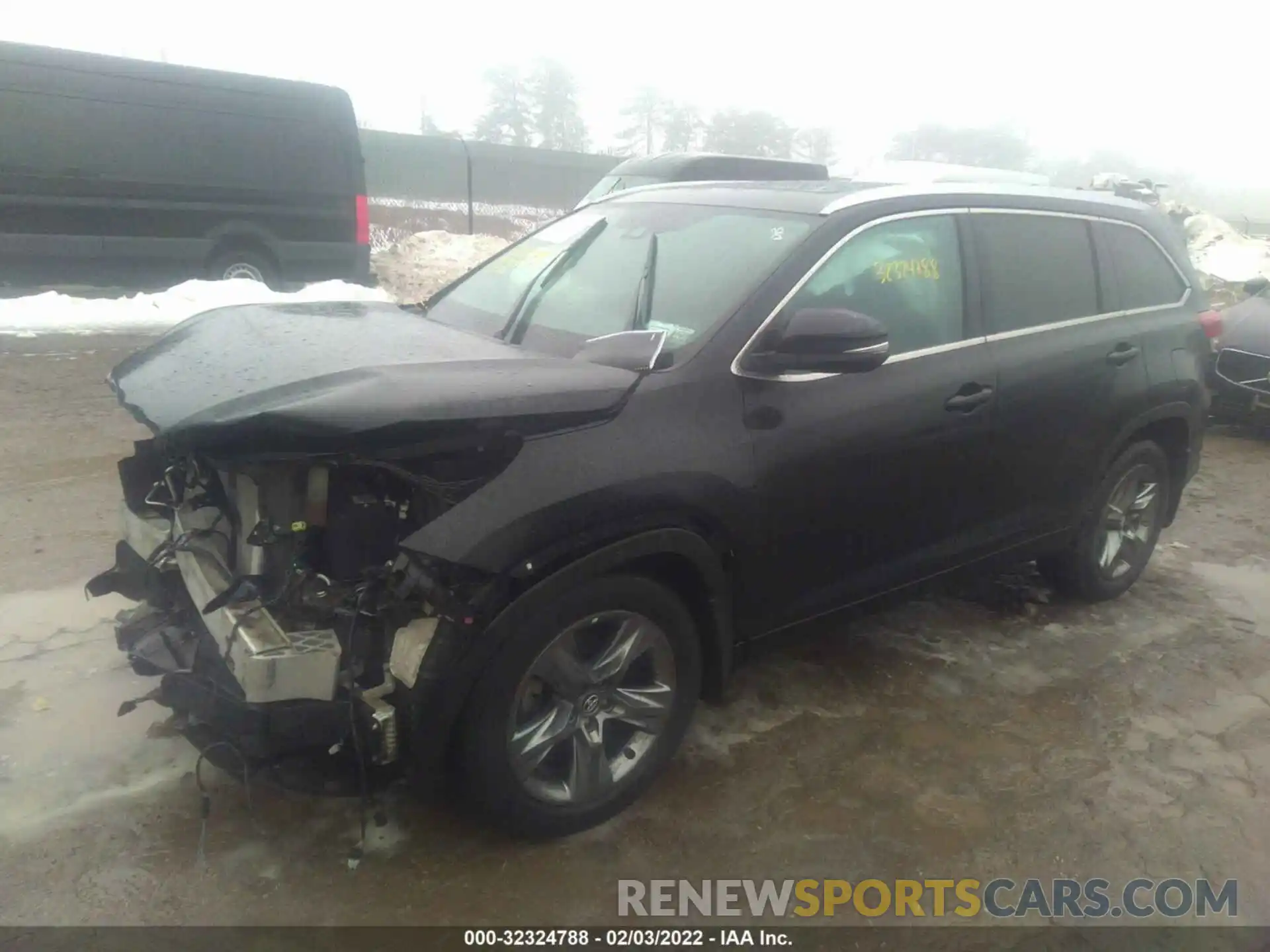 2 Photograph of a damaged car 5TDDZRFH4KS719762 TOYOTA HIGHLANDER 2019