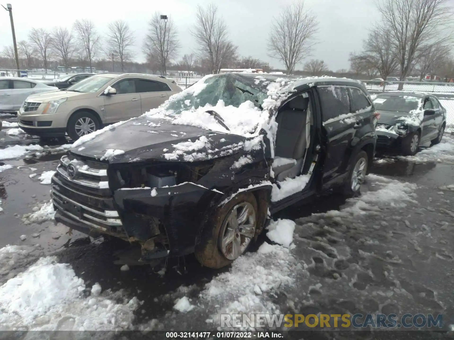 2 Photograph of a damaged car 5TDDZRFH4KS720961 TOYOTA HIGHLANDER 2019