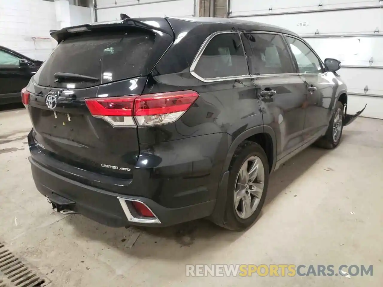 4 Фотография поврежденного автомобиля 5TDDZRFH4KS739672 TOYOTA HIGHLANDER 2019