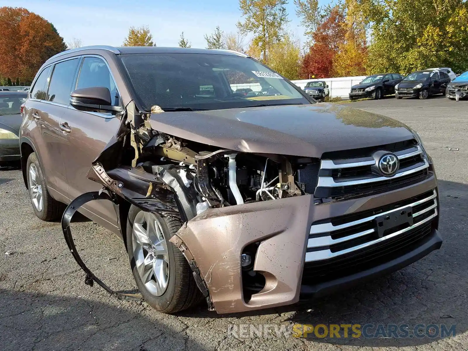 1 Photograph of a damaged car 5TDDZRFH4KS962293 TOYOTA HIGHLANDER 2019