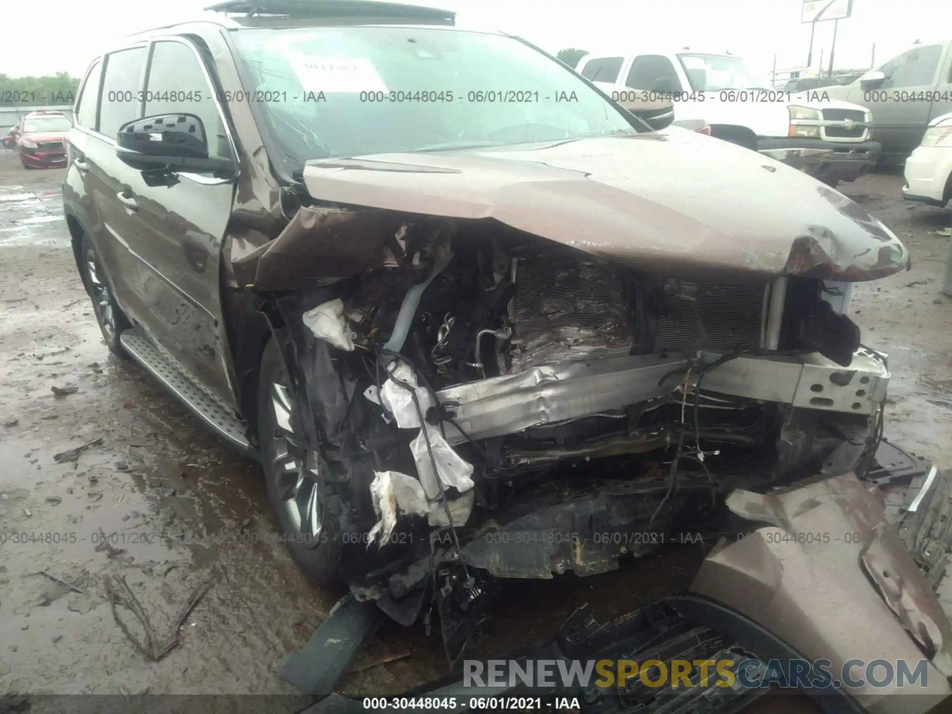 1 Photograph of a damaged car 5TDDZRFH5KS700265 TOYOTA HIGHLANDER 2019