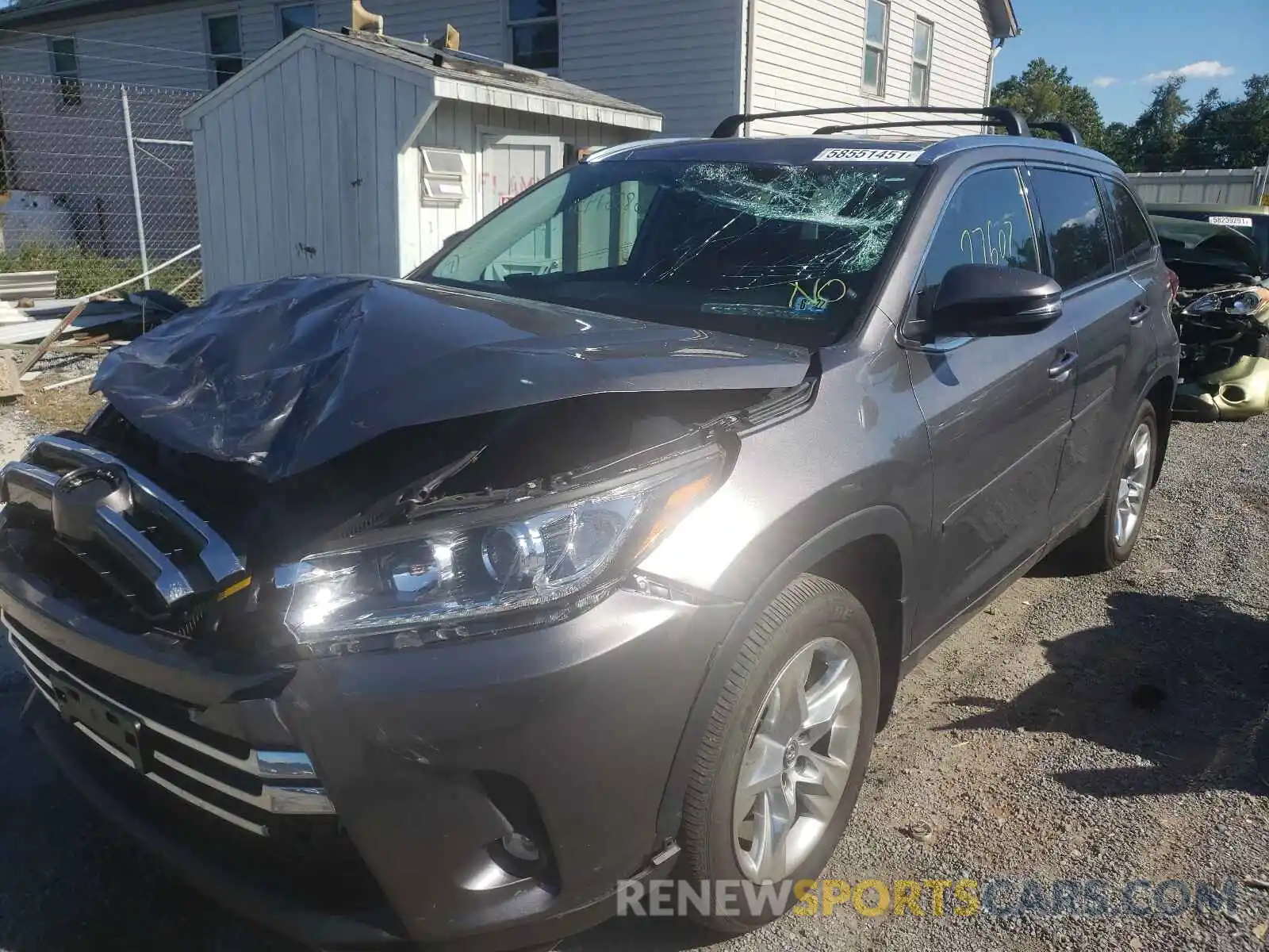 2 Photograph of a damaged car 5TDDZRFH5KS706194 TOYOTA HIGHLANDER 2019