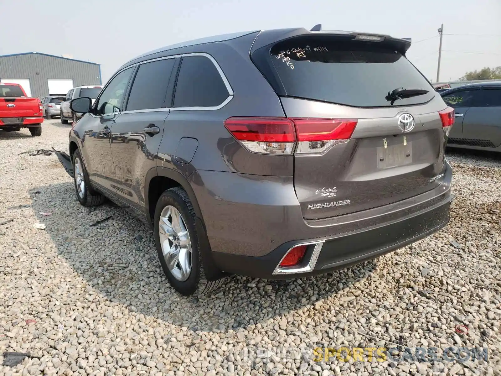 3 Фотография поврежденного автомобиля 5TDDZRFH5KS706633 TOYOTA HIGHLANDER 2019