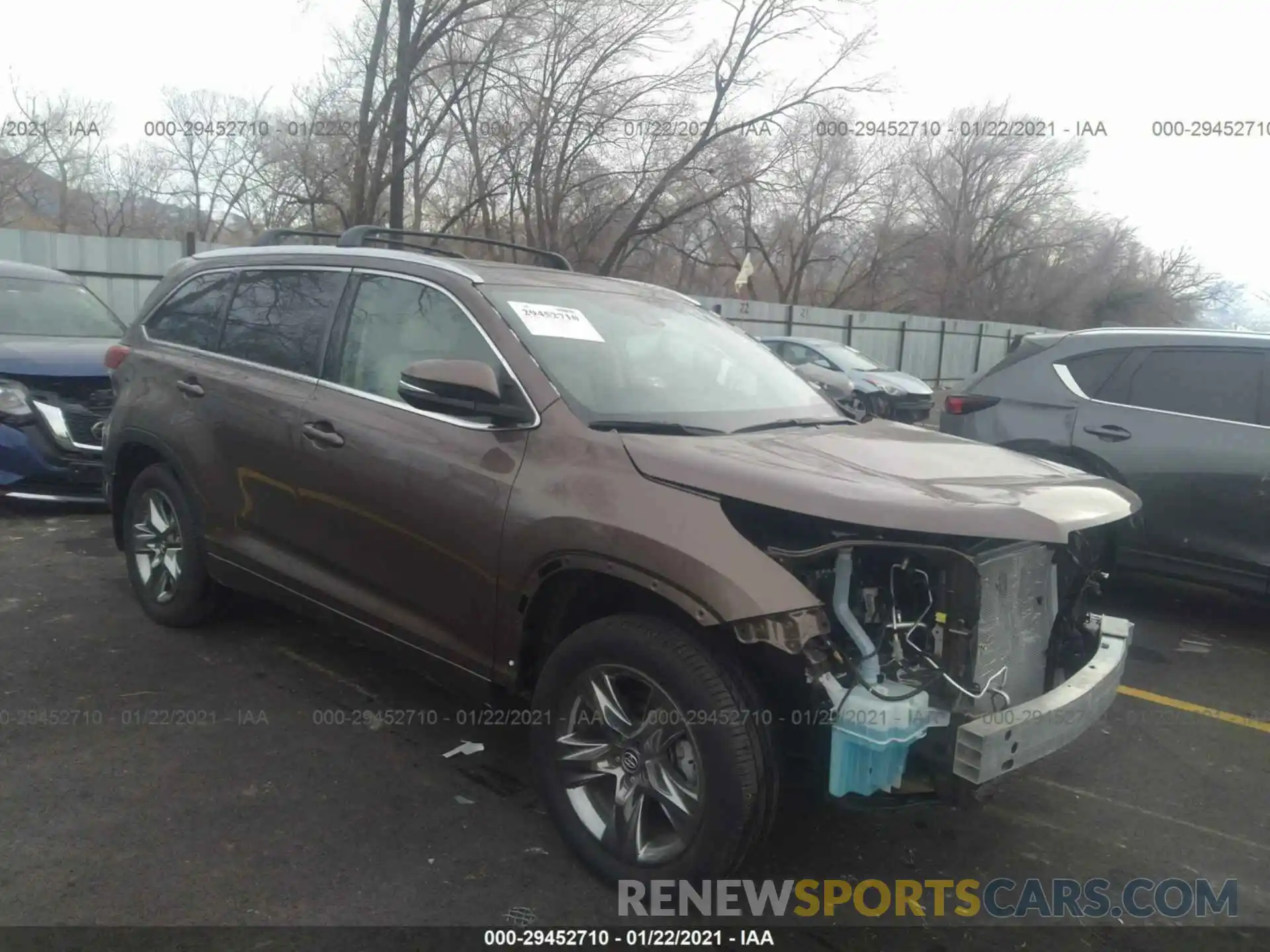 1 Photograph of a damaged car 5TDDZRFH5KS710391 TOYOTA HIGHLANDER 2019