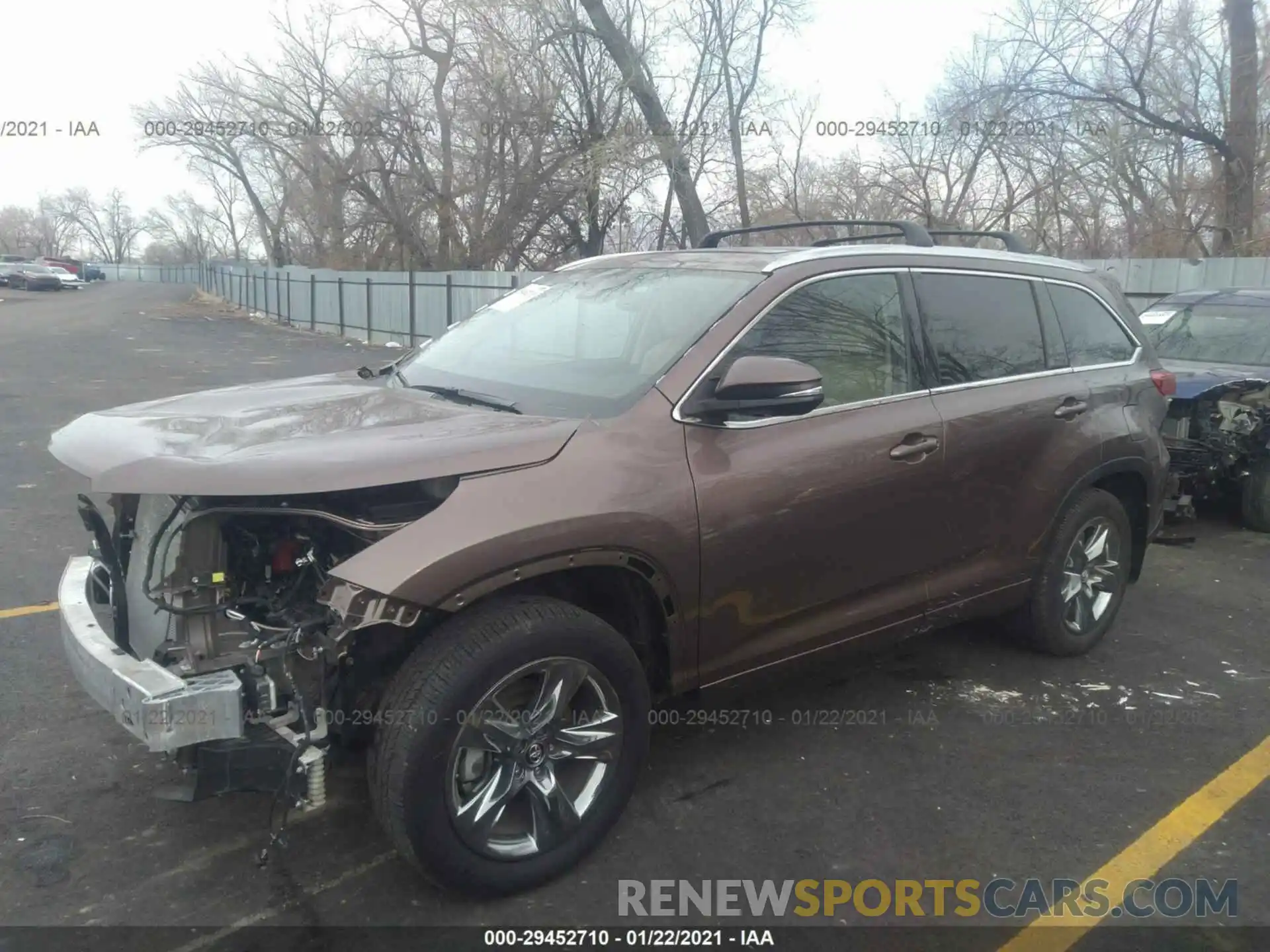 2 Photograph of a damaged car 5TDDZRFH5KS710391 TOYOTA HIGHLANDER 2019