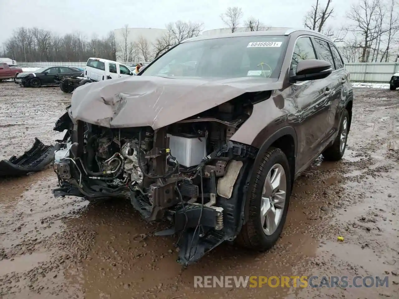 2 Photograph of a damaged car 5TDDZRFH5KS995559 TOYOTA HIGHLANDER 2019