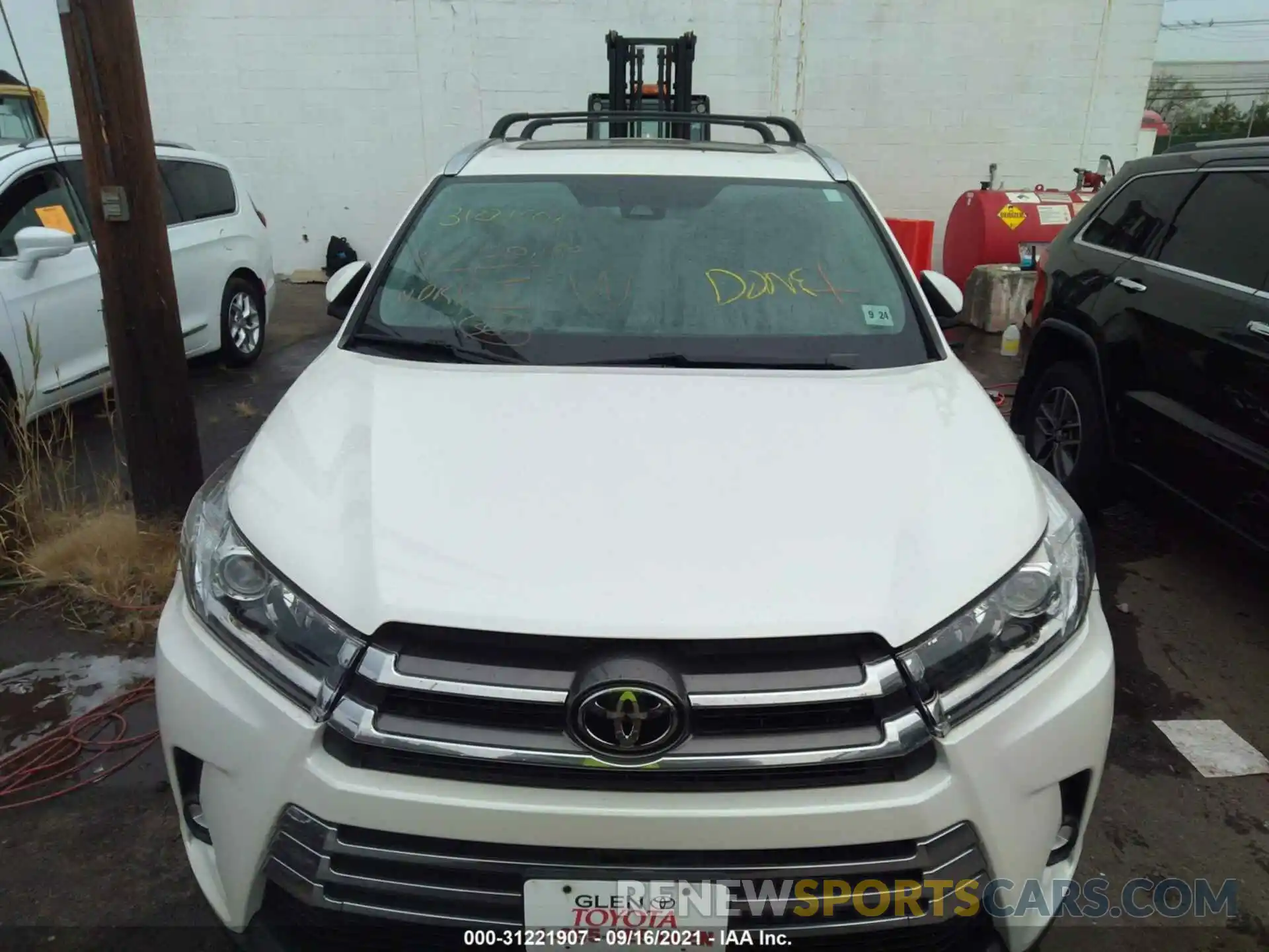 6 Фотография поврежденного автомобиля 5TDDZRFH6KS726728 TOYOTA HIGHLANDER 2019