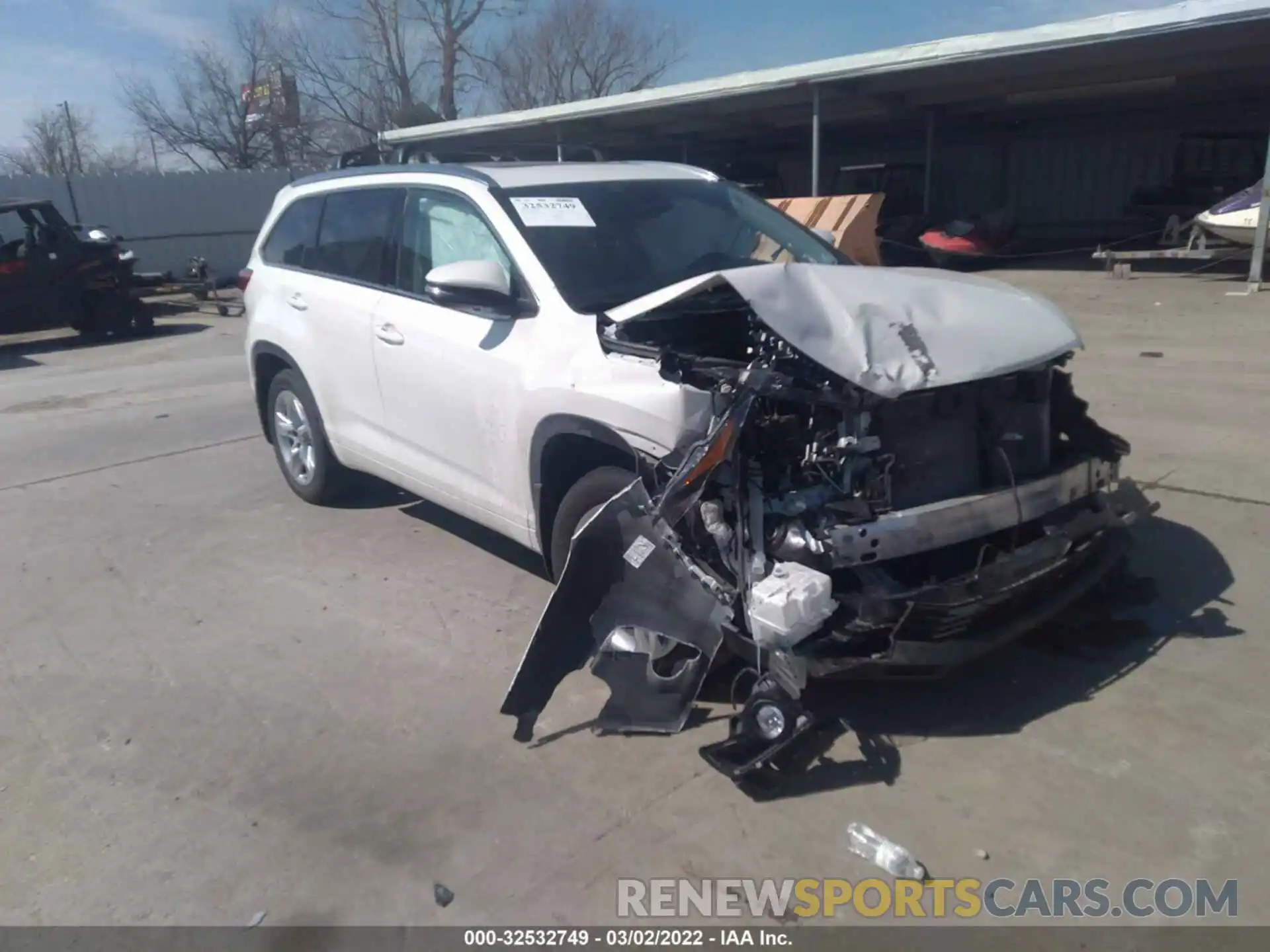 1 Photograph of a damaged car 5TDDZRFH6KS744405 TOYOTA HIGHLANDER 2019