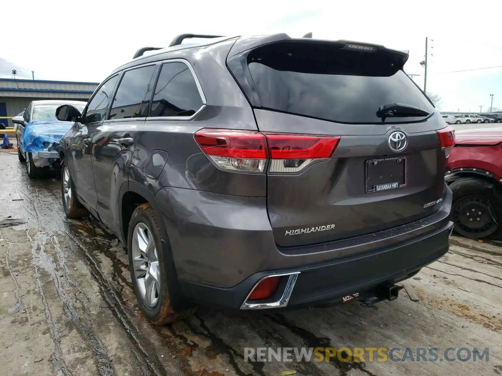 3 Photograph of a damaged car 5TDDZRFH6KS921647 TOYOTA HIGHLANDER 2019