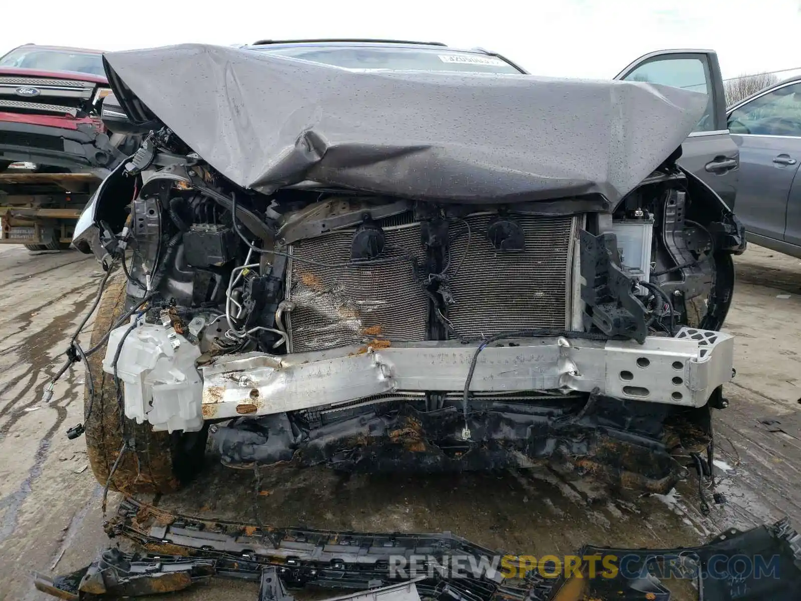 7 Photograph of a damaged car 5TDDZRFH6KS921647 TOYOTA HIGHLANDER 2019