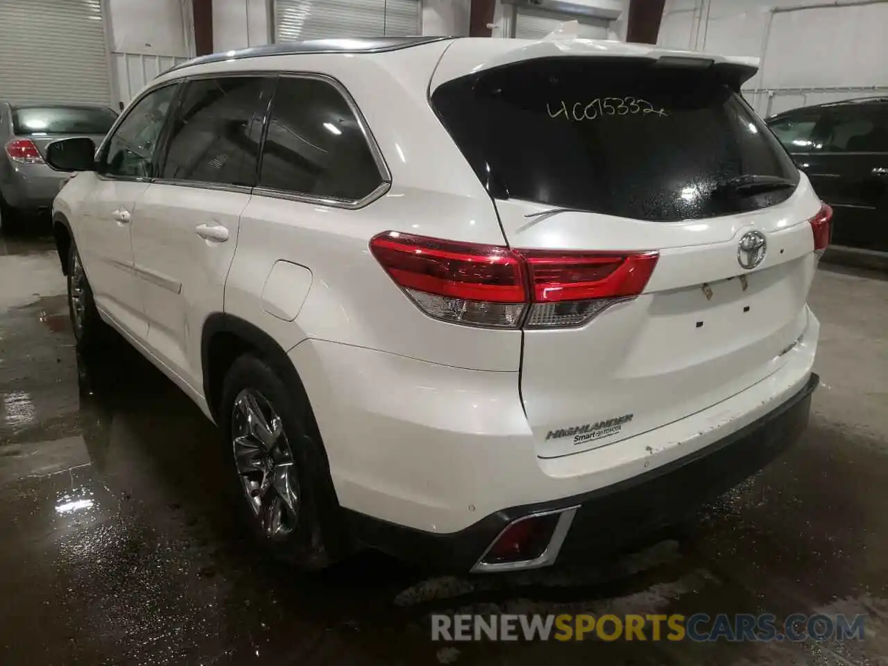 3 Фотография поврежденного автомобиля 5TDDZRFH6KS929277 TOYOTA HIGHLANDER 2019