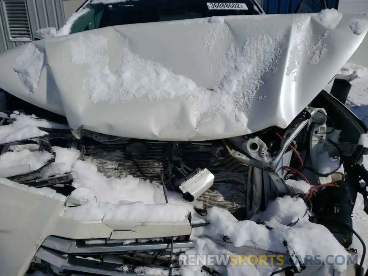 7 Photograph of a damaged car 5TDDZRFH6KS964966 TOYOTA HIGHLANDER 2019