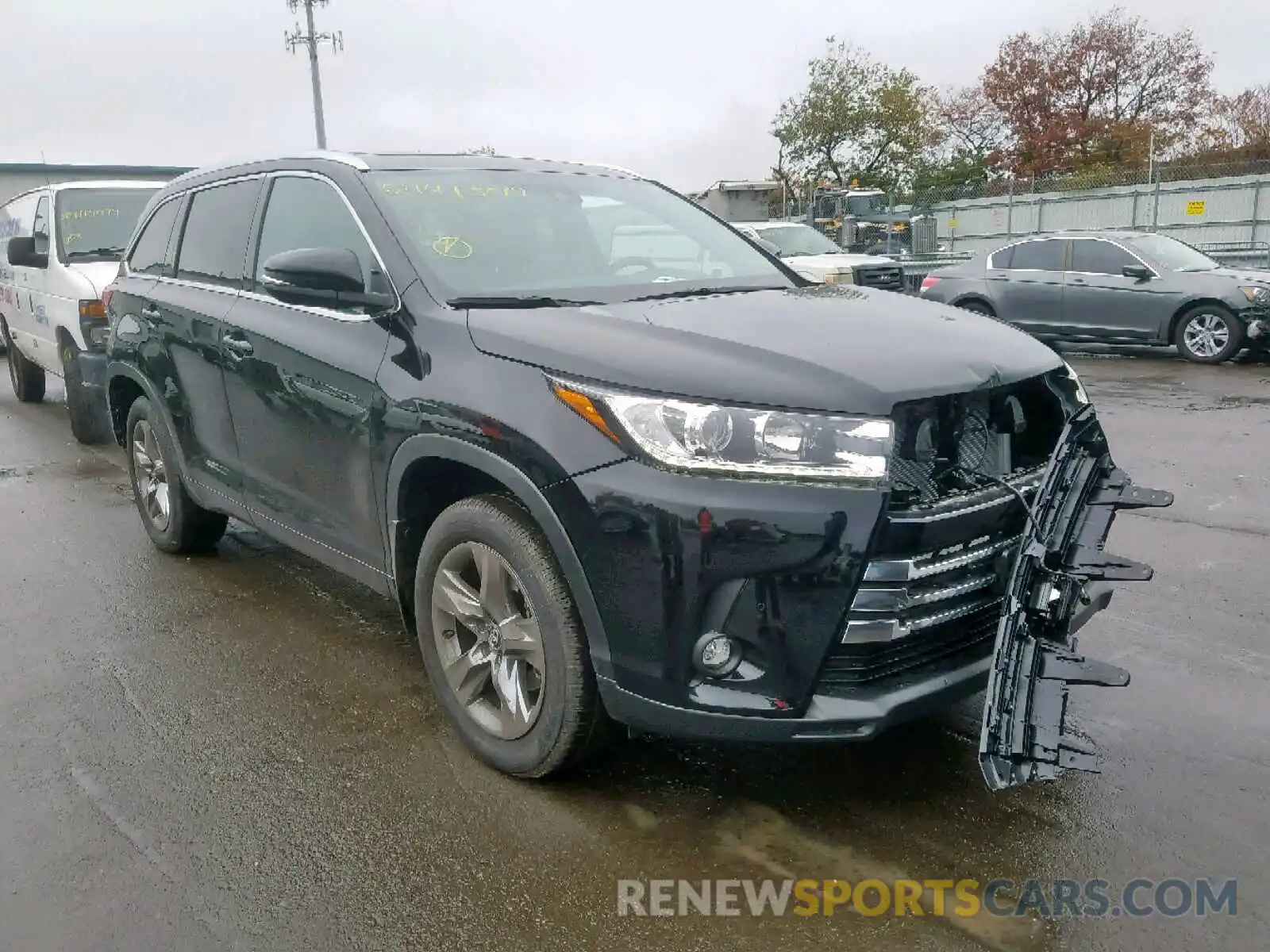 1 Photograph of a damaged car 5TDDZRFH6KS965499 TOYOTA HIGHLANDER 2019