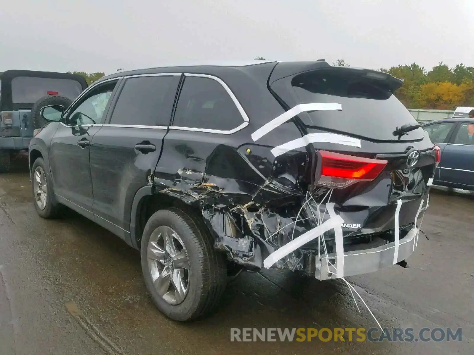 3 Photograph of a damaged car 5TDDZRFH6KS965499 TOYOTA HIGHLANDER 2019