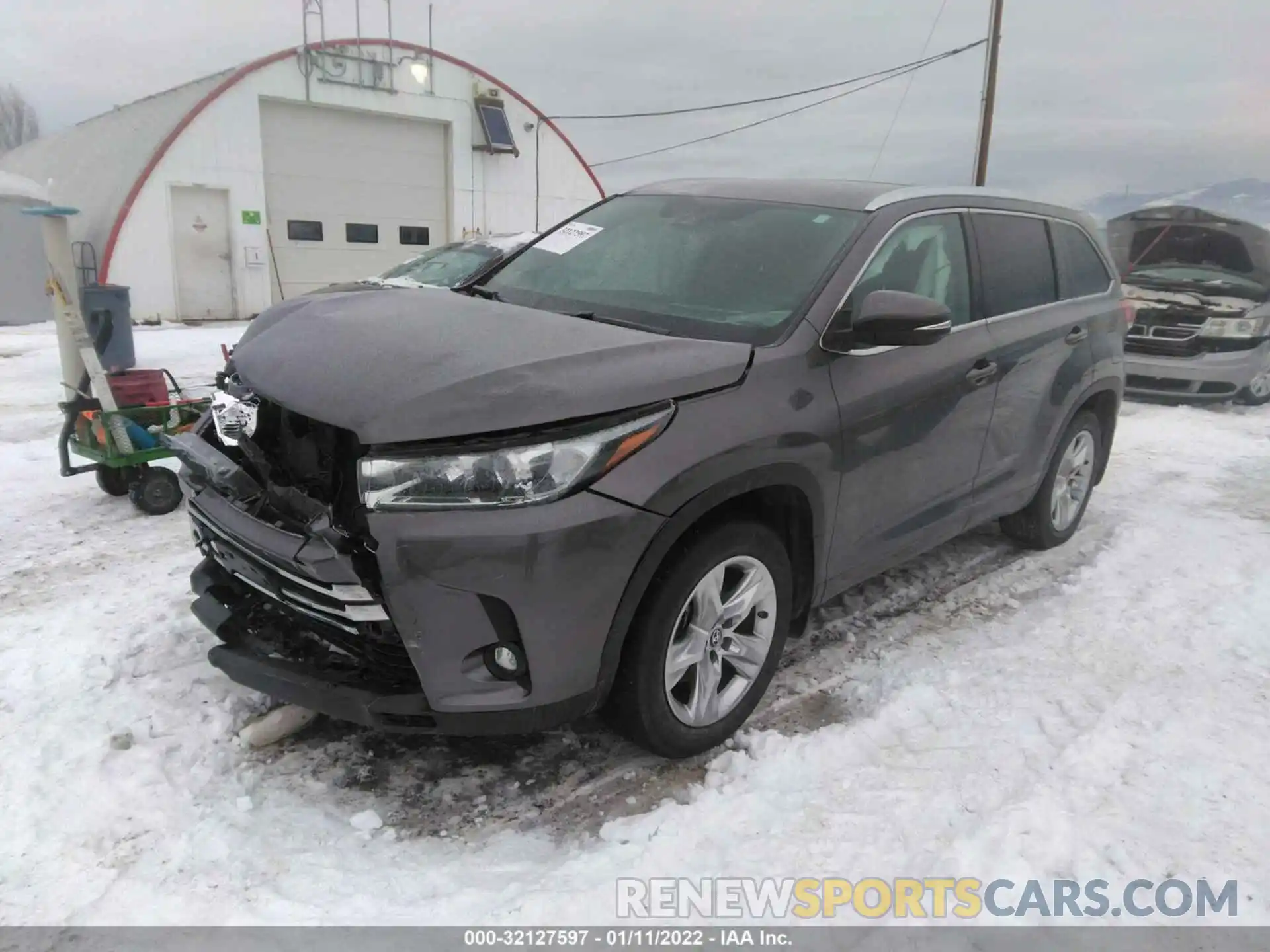 2 Photograph of a damaged car 5TDDZRFH6KS965969 TOYOTA HIGHLANDER 2019