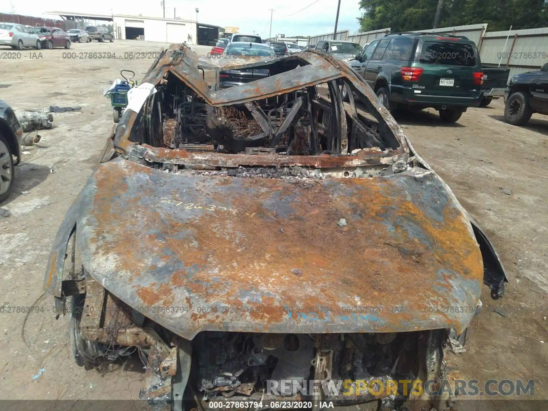 6 Photograph of a damaged car 5TDDZRFH6KS978821 TOYOTA HIGHLANDER 2019