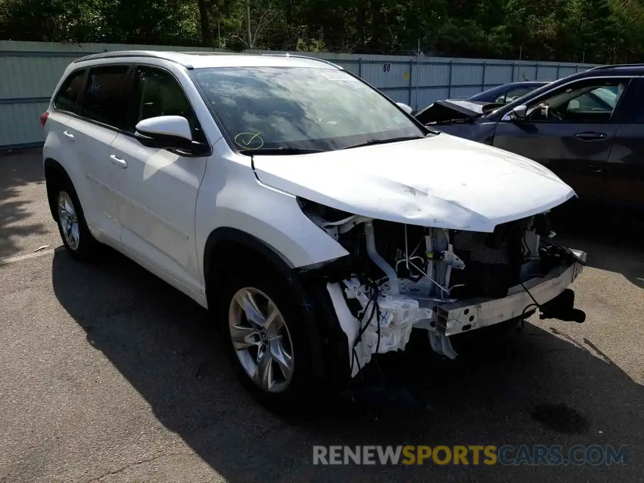 1 Photograph of a damaged car 5TDDZRFH6KS983405 TOYOTA HIGHLANDER 2019