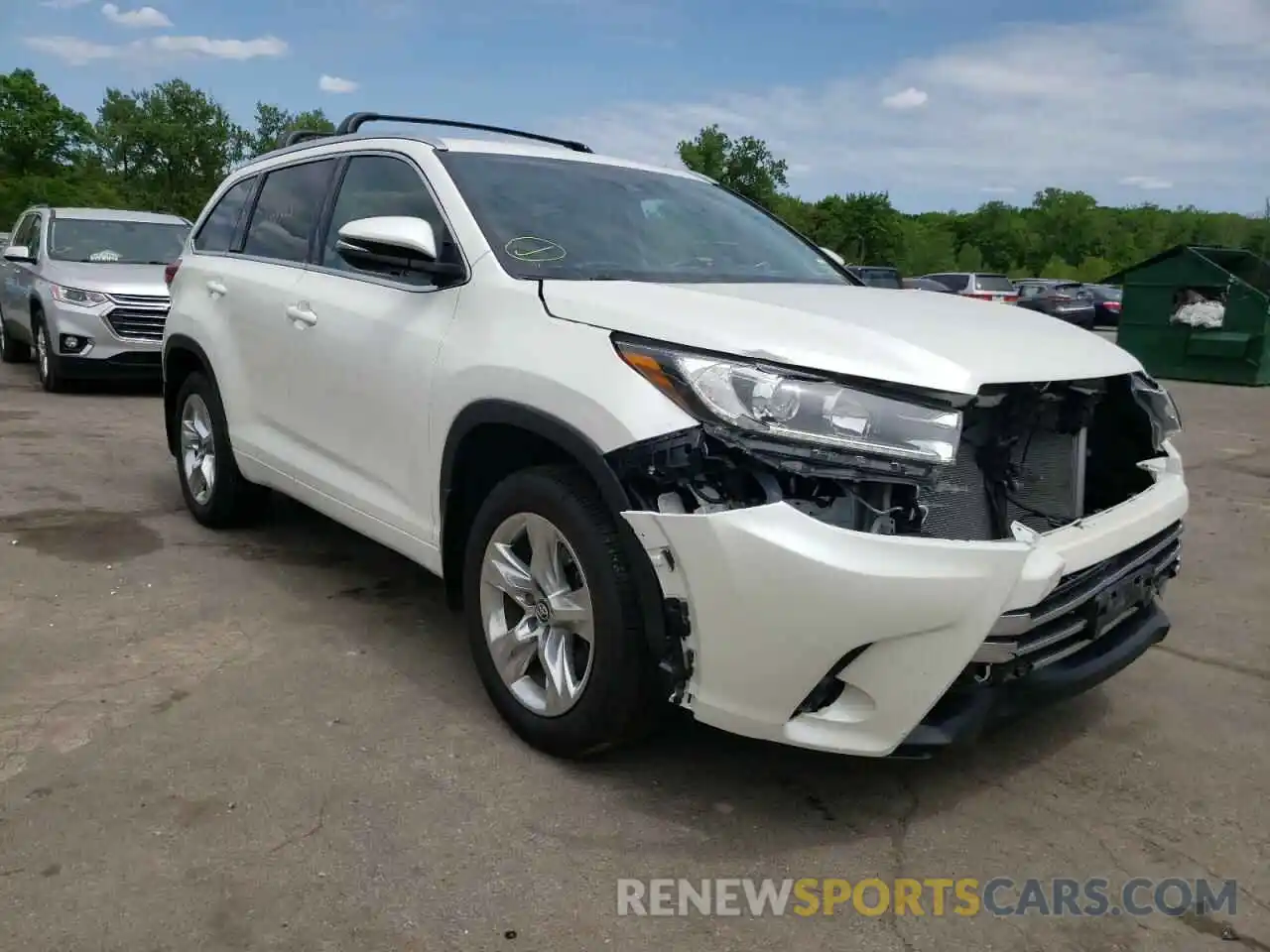 1 Photograph of a damaged car 5TDDZRFH6KS998535 TOYOTA HIGHLANDER 2019