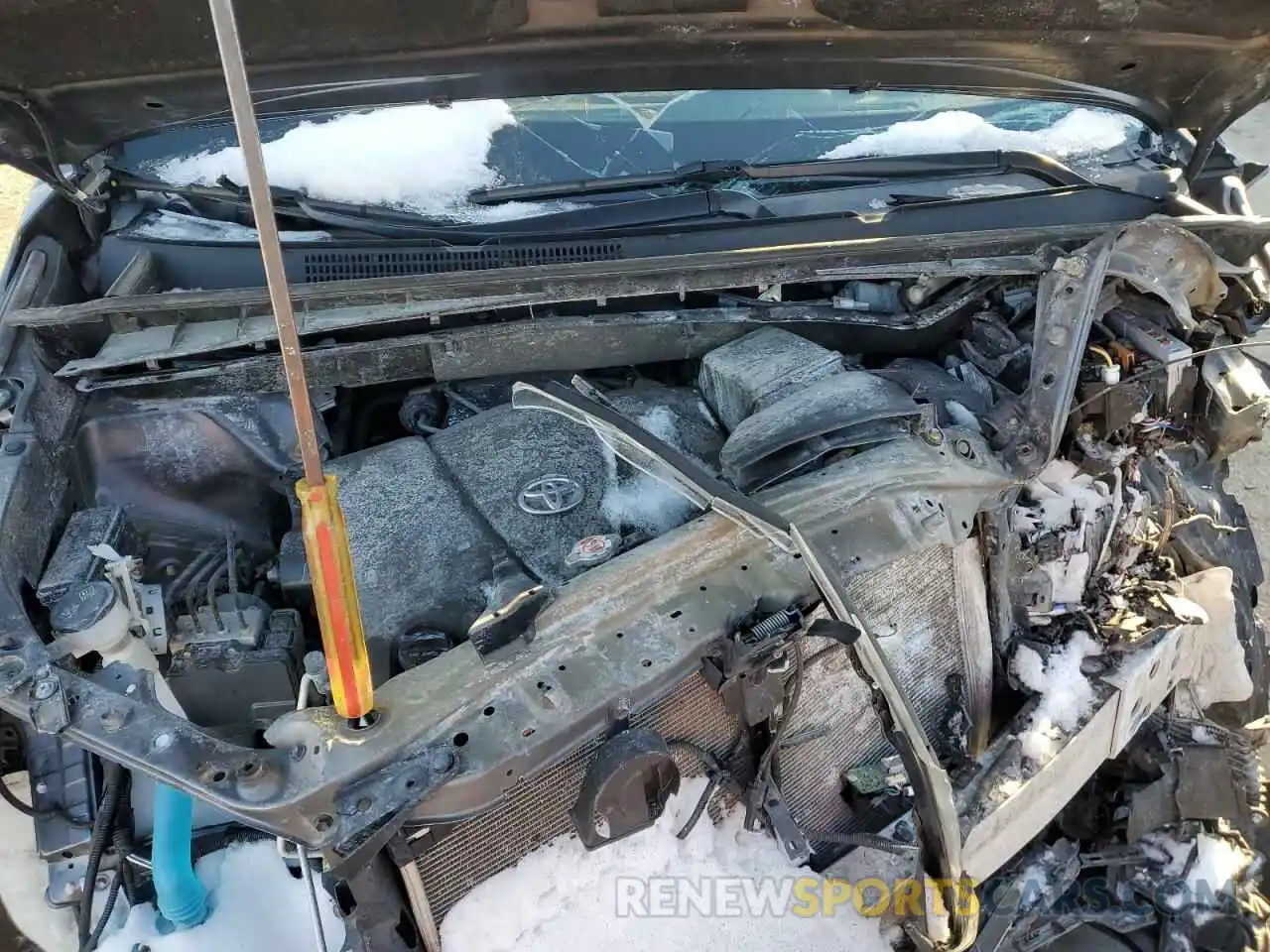 11 Photograph of a damaged car 5TDDZRFH7KS706696 TOYOTA HIGHLANDER 2019
