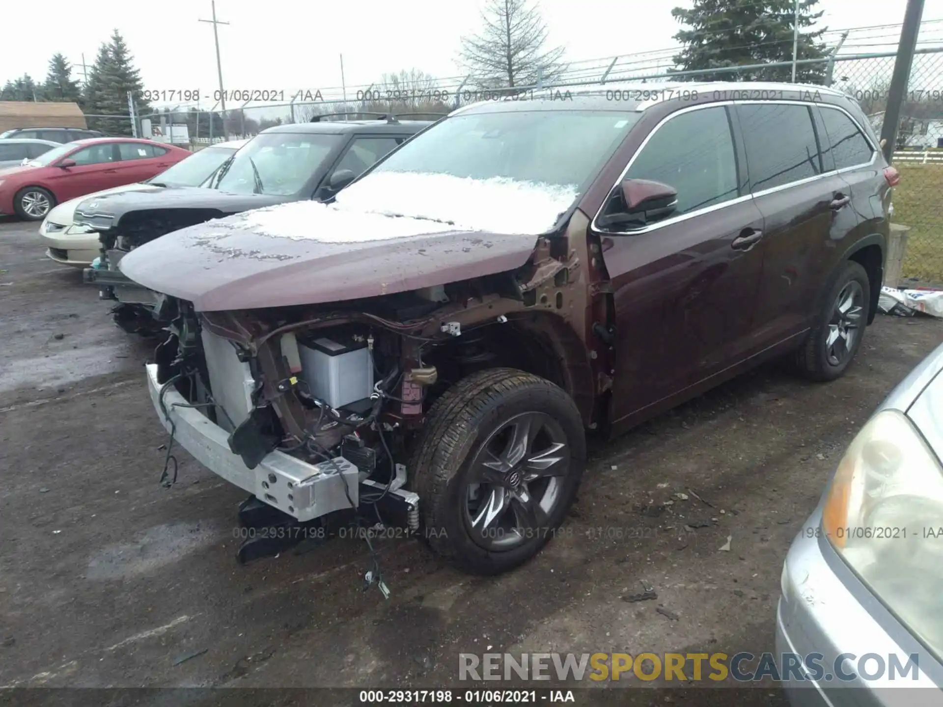 2 Photograph of a damaged car 5TDDZRFH7KS715317 TOYOTA HIGHLANDER 2019