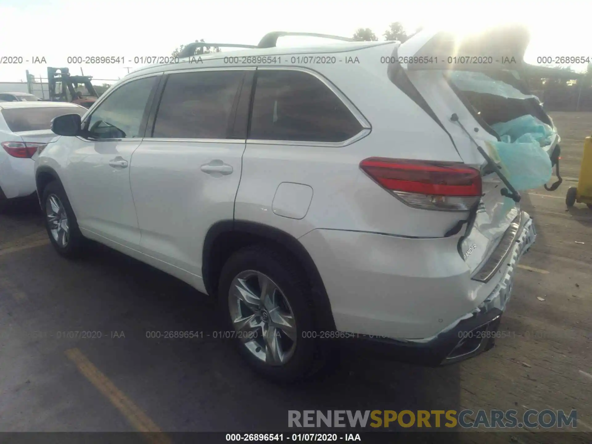 3 Фотография поврежденного автомобиля 5TDDZRFH7KS733963 TOYOTA HIGHLANDER 2019