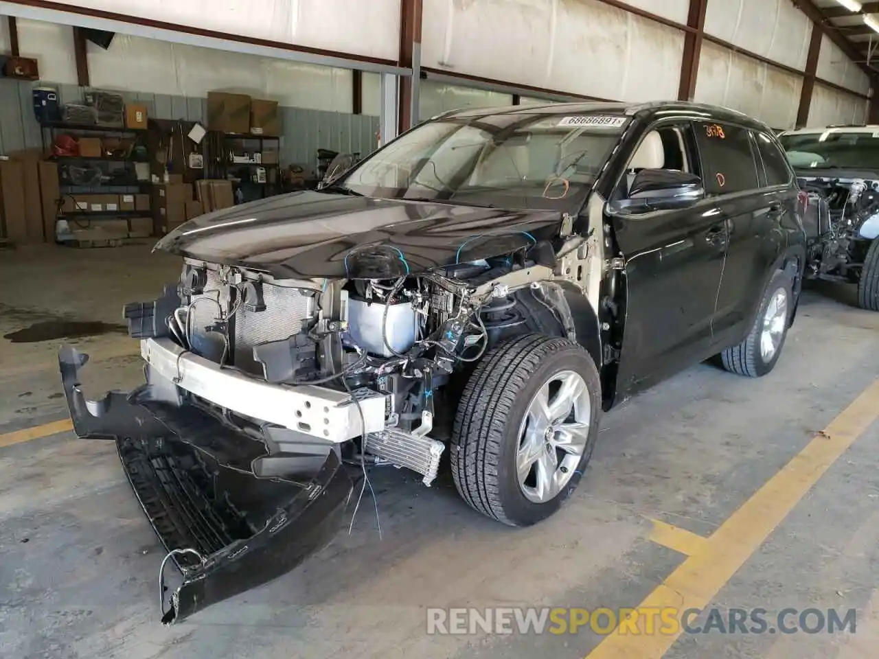 2 Photograph of a damaged car 5TDDZRFH7KS923276 TOYOTA HIGHLANDER 2019