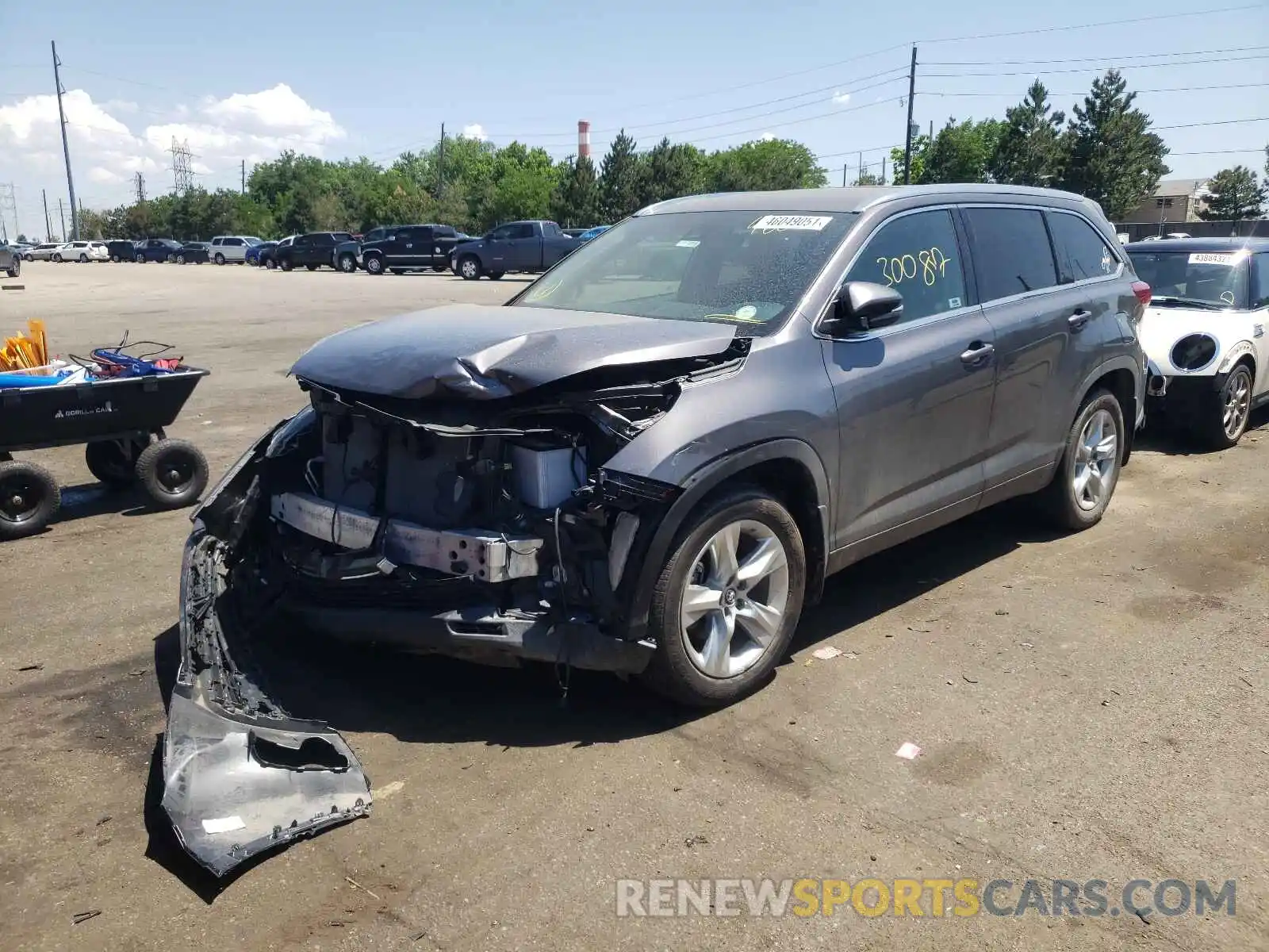 2 Photograph of a damaged car 5TDDZRFH7KS927280 TOYOTA HIGHLANDER 2019