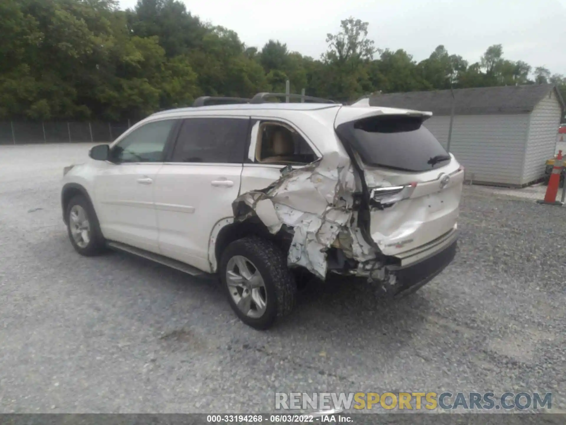 6 Photograph of a damaged car 5TDDZRFH7KS938943 TOYOTA HIGHLANDER 2019