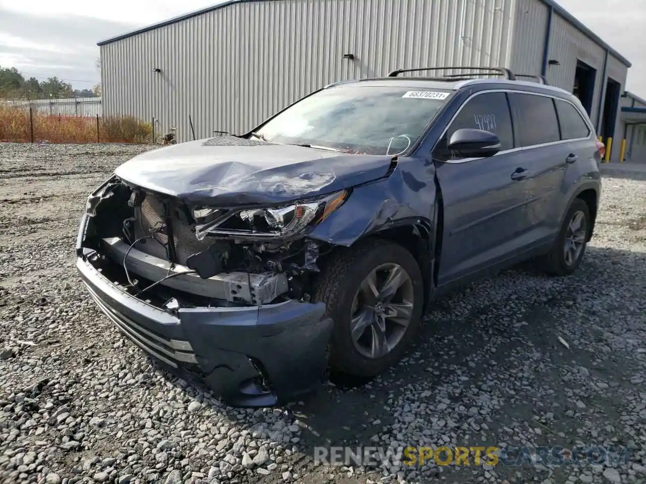 2 Photograph of a damaged car 5TDDZRFH7KS941941 TOYOTA HIGHLANDER 2019