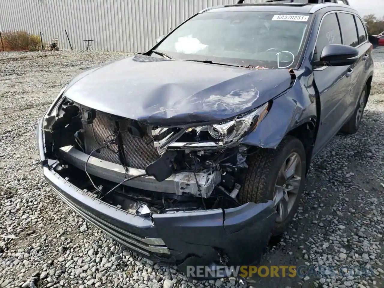 9 Photograph of a damaged car 5TDDZRFH7KS941941 TOYOTA HIGHLANDER 2019