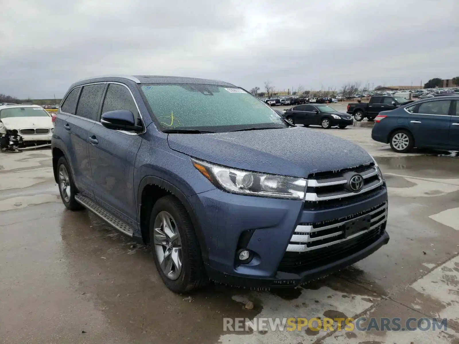 1 Photograph of a damaged car 5TDDZRFH7KS951336 TOYOTA HIGHLANDER 2019