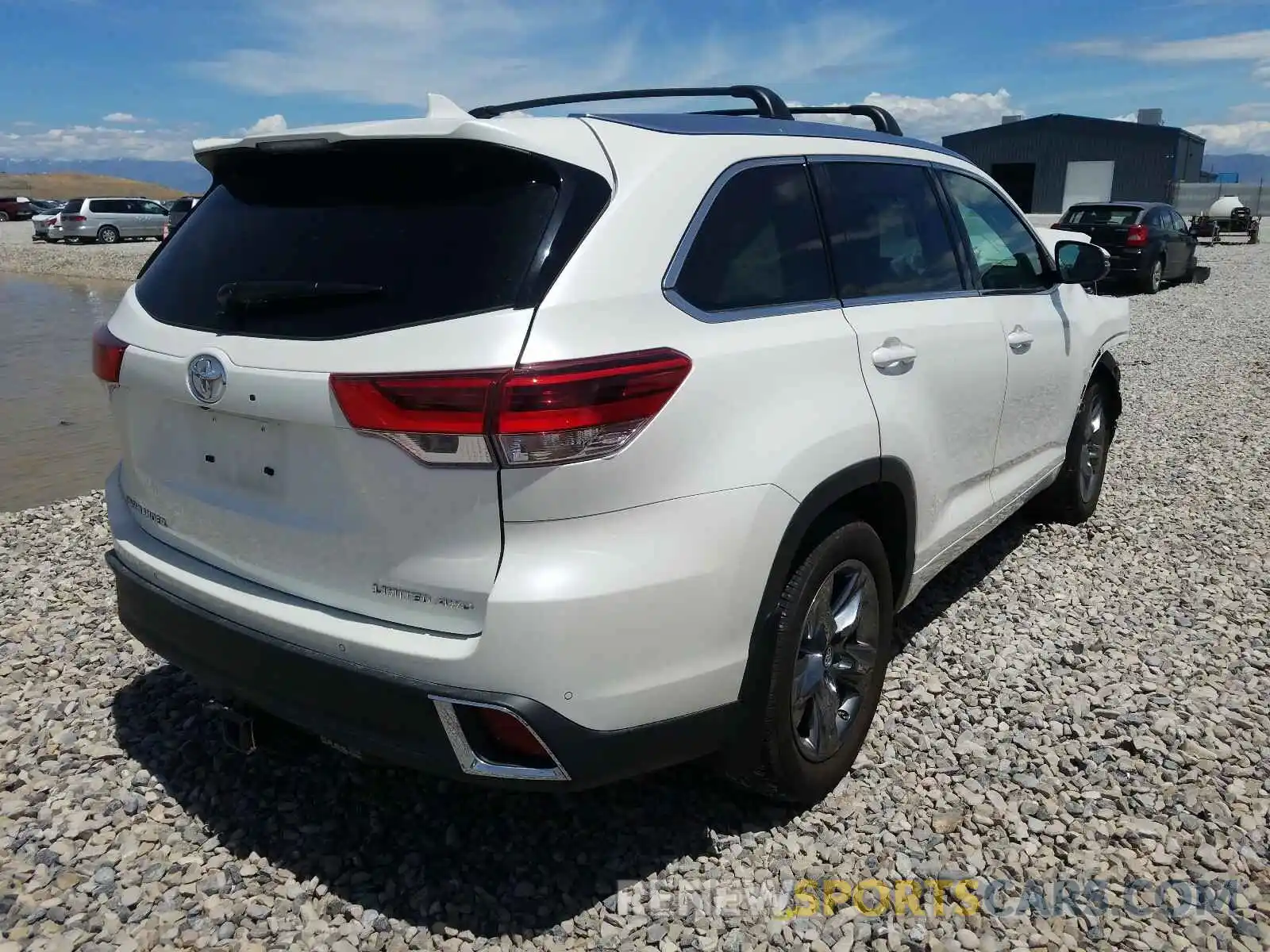 4 Фотография поврежденного автомобиля 5TDDZRFH7KS969075 TOYOTA HIGHLANDER 2019