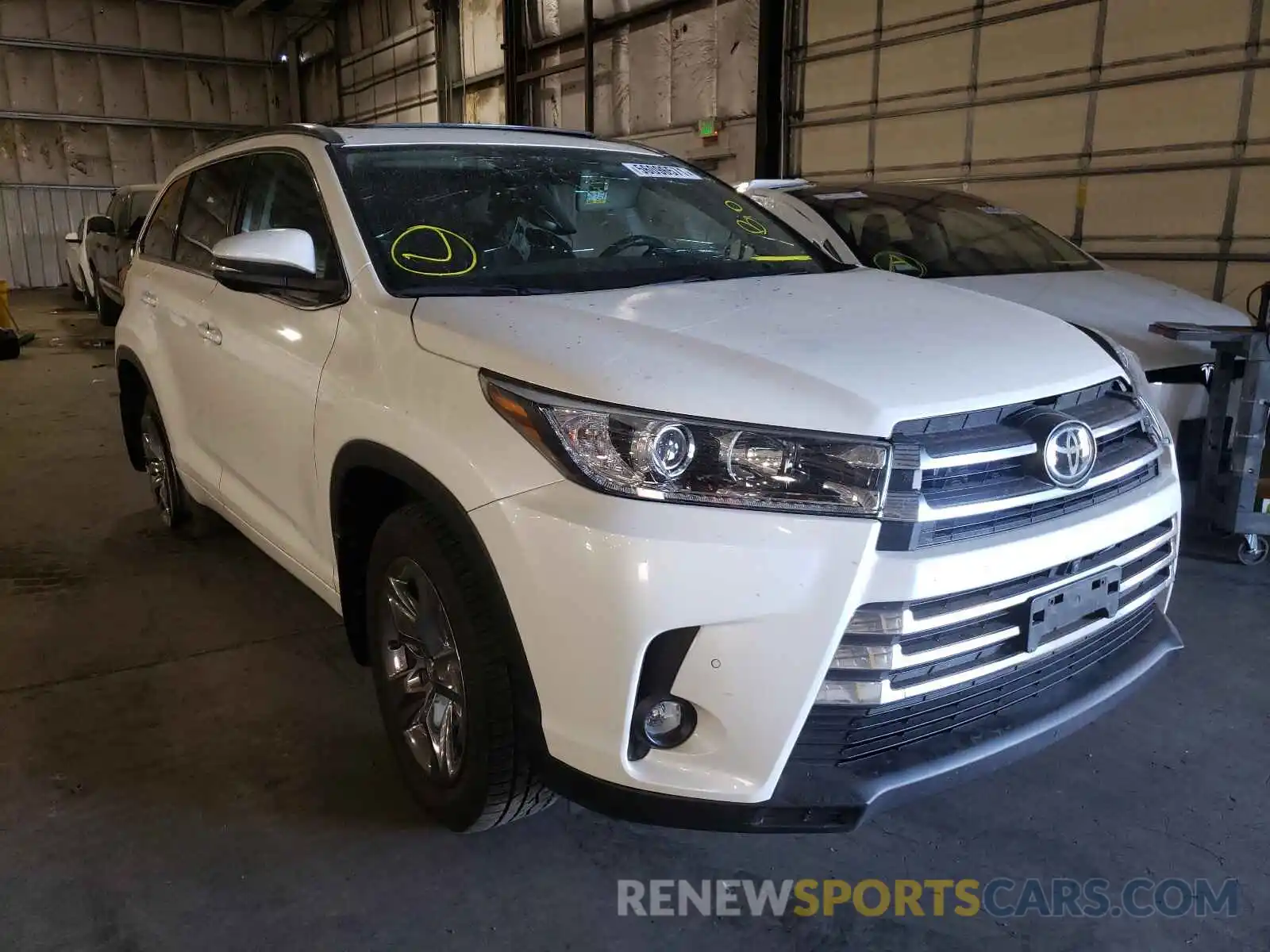 1 Photograph of a damaged car 5TDDZRFH7KS987088 TOYOTA HIGHLANDER 2019