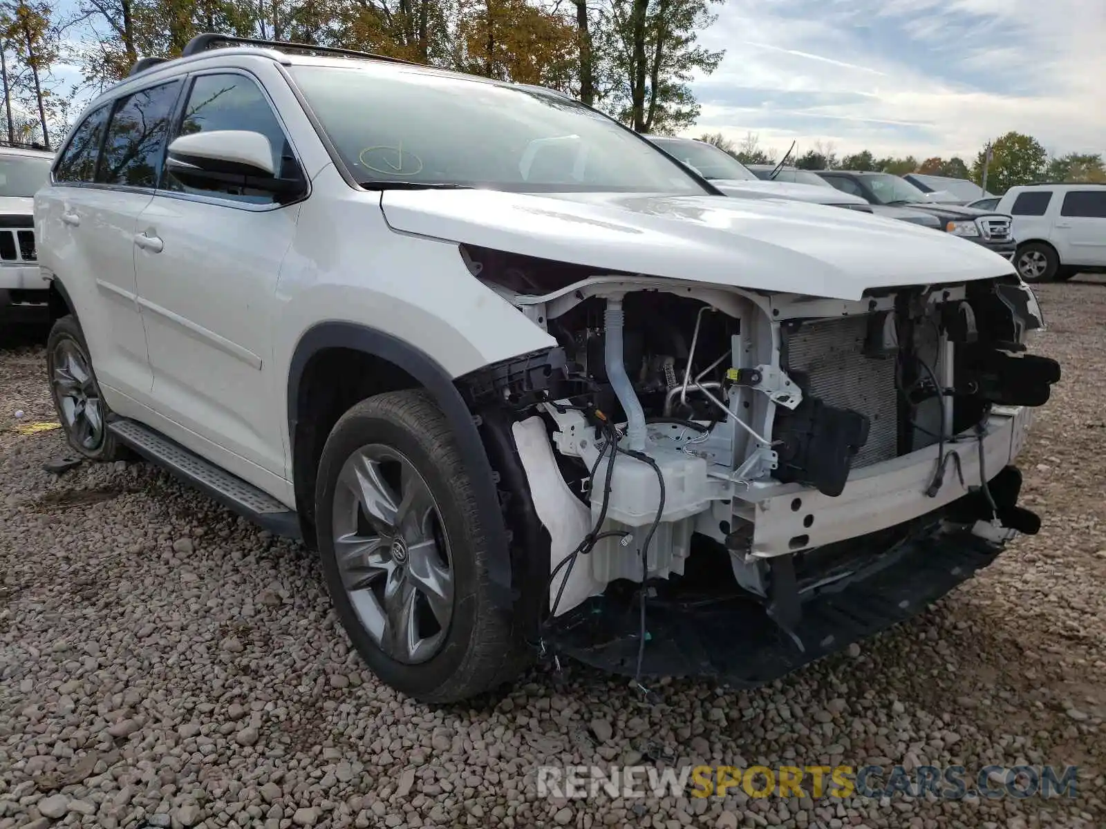 1 Photograph of a damaged car 5TDDZRFH7KS995224 TOYOTA HIGHLANDER 2019