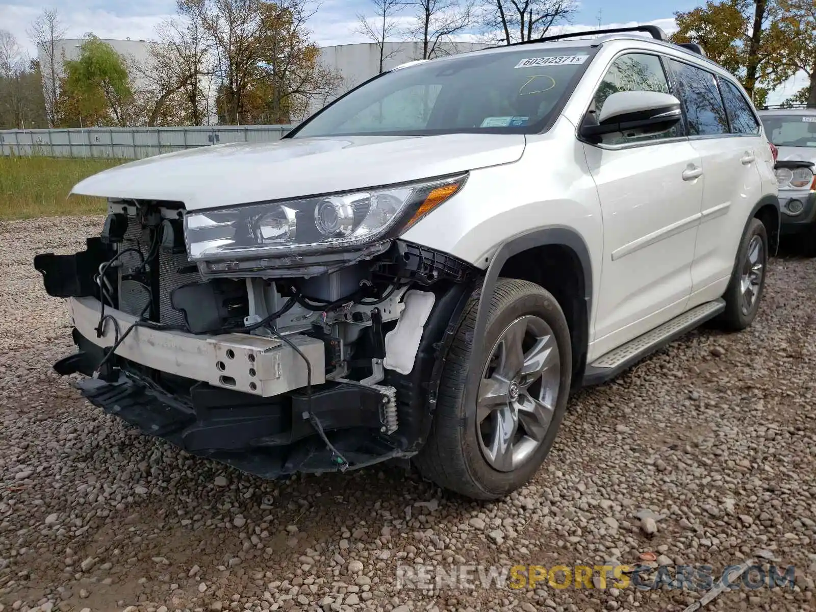 2 Photograph of a damaged car 5TDDZRFH7KS995224 TOYOTA HIGHLANDER 2019