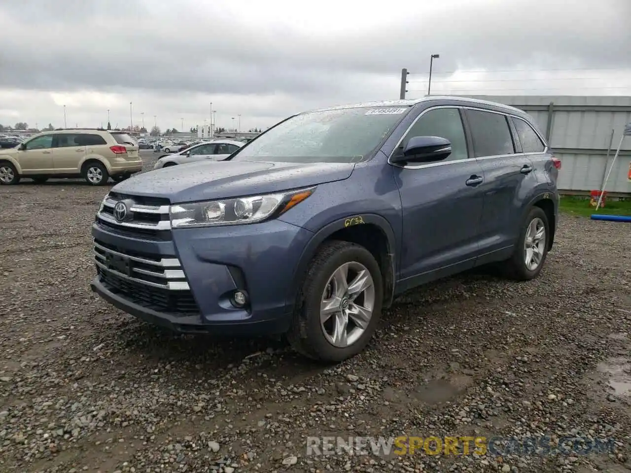 2 Photograph of a damaged car 5TDDZRFH8KS707257 TOYOTA HIGHLANDER 2019