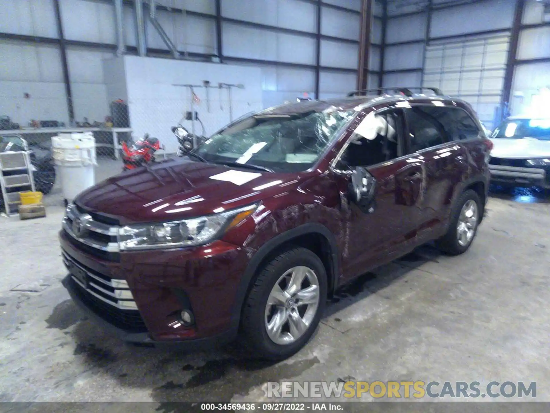 2 Photograph of a damaged car 5TDDZRFH8KS709333 TOYOTA HIGHLANDER 2019