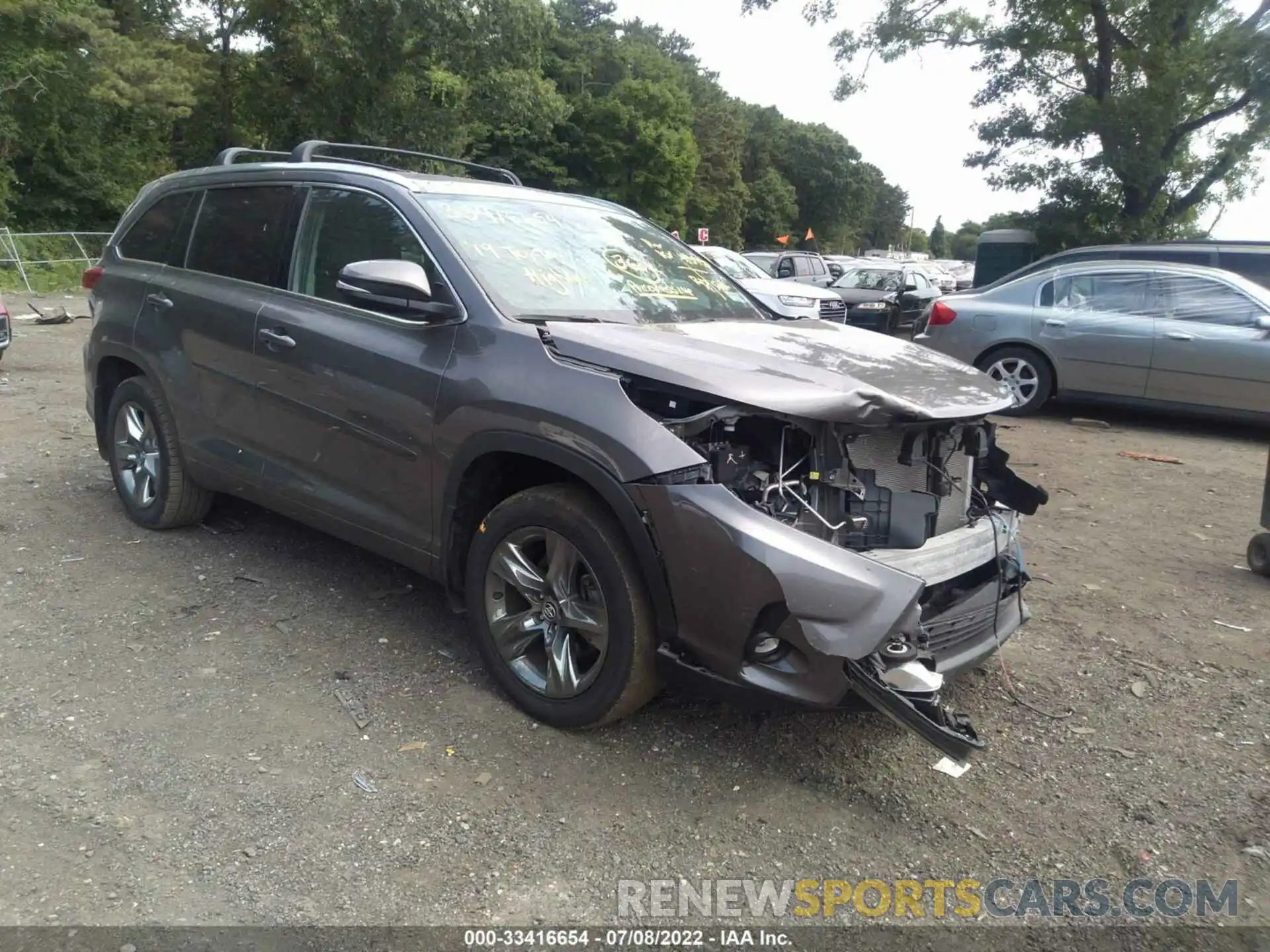 1 Photograph of a damaged car 5TDDZRFH8KS730182 TOYOTA HIGHLANDER 2019