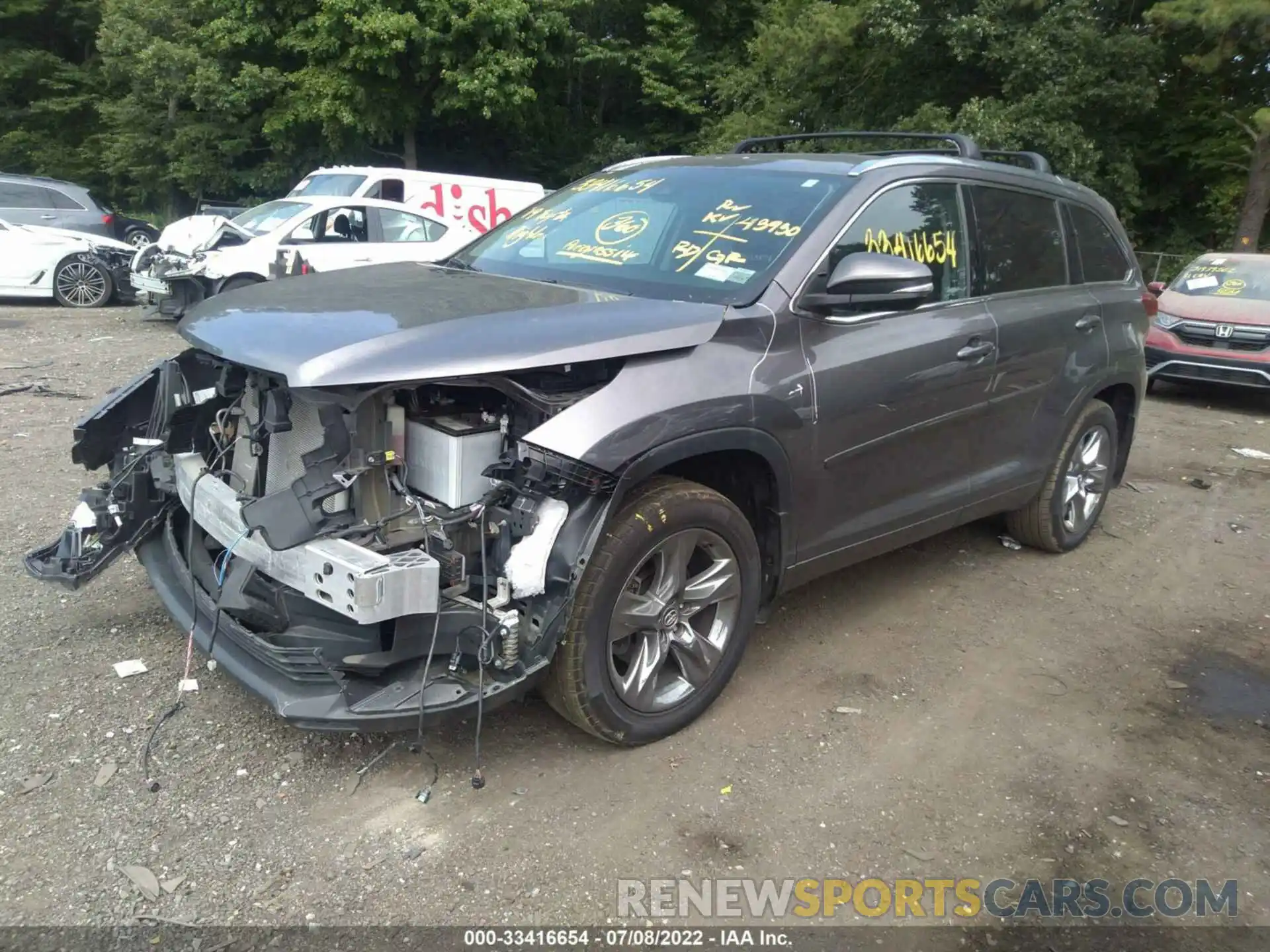 2 Photograph of a damaged car 5TDDZRFH8KS730182 TOYOTA HIGHLANDER 2019