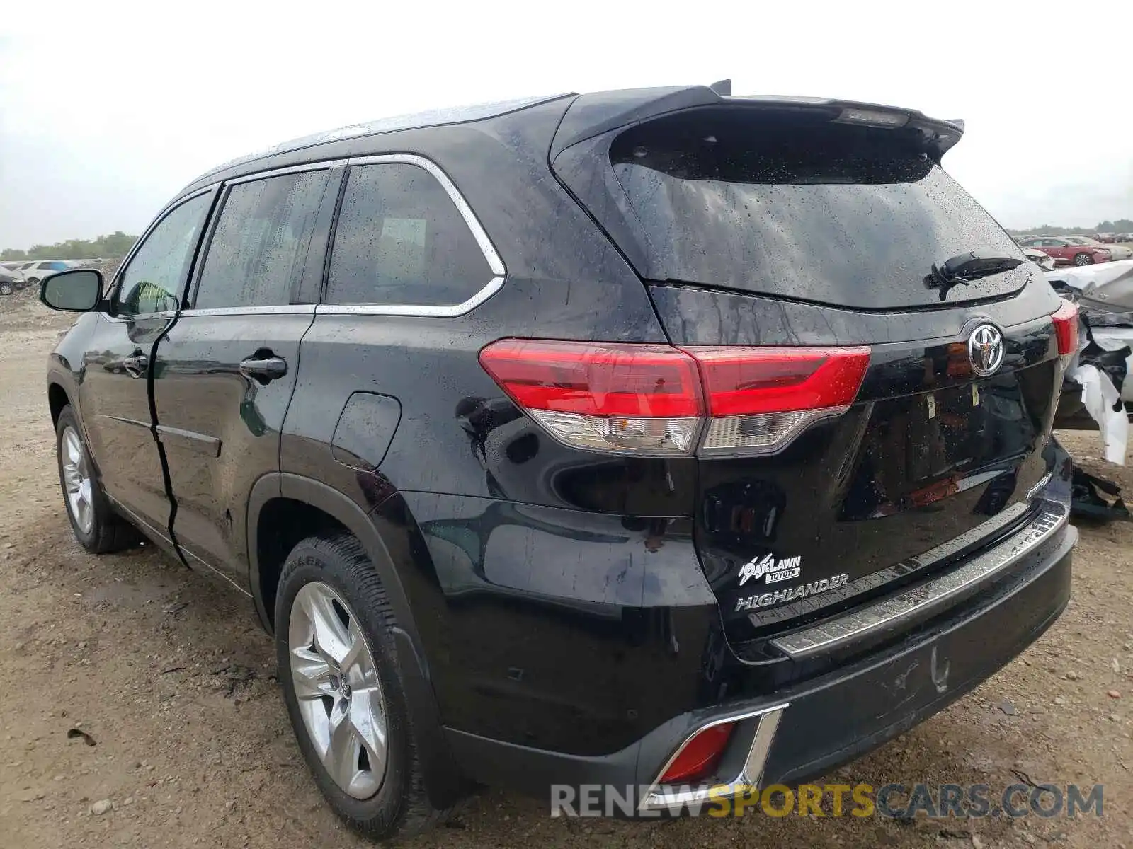 3 Photograph of a damaged car 5TDDZRFH8KS734152 TOYOTA HIGHLANDER 2019