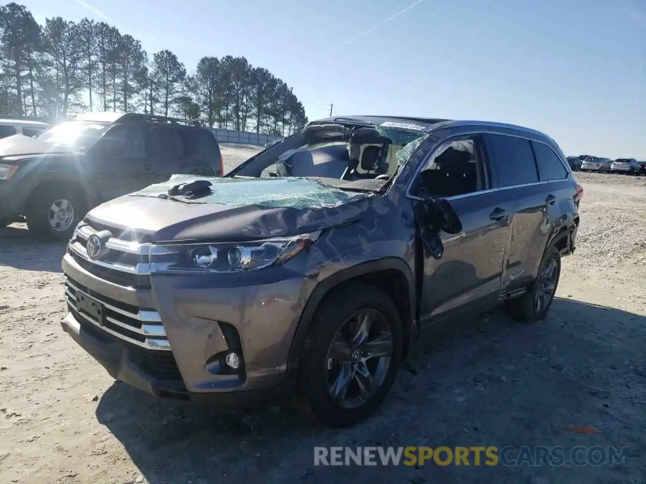 2 Photograph of a damaged car 5TDDZRFH8KS739044 TOYOTA HIGHLANDER 2019