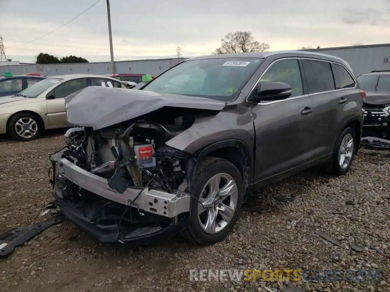 2 Photograph of a damaged car 5TDDZRFH8KS742574 TOYOTA HIGHLANDER 2019