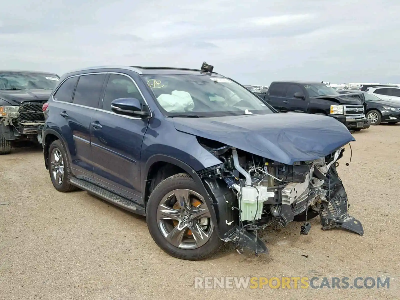 1 Photograph of a damaged car 5TDDZRFH8KS942645 TOYOTA HIGHLANDER 2019