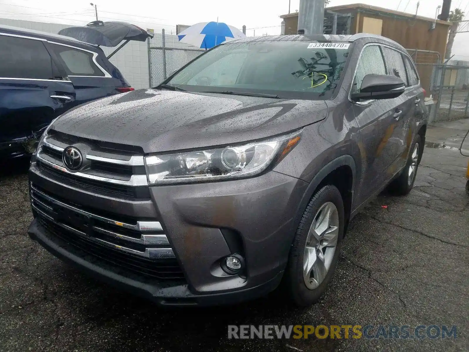 2 Photograph of a damaged car 5TDDZRFH8KS946727 TOYOTA HIGHLANDER 2019