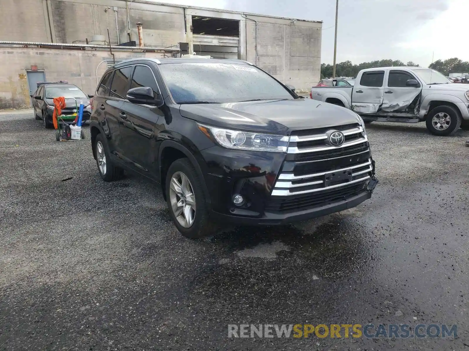 1 Photograph of a damaged car 5TDDZRFH8KS975614 TOYOTA HIGHLANDER 2019