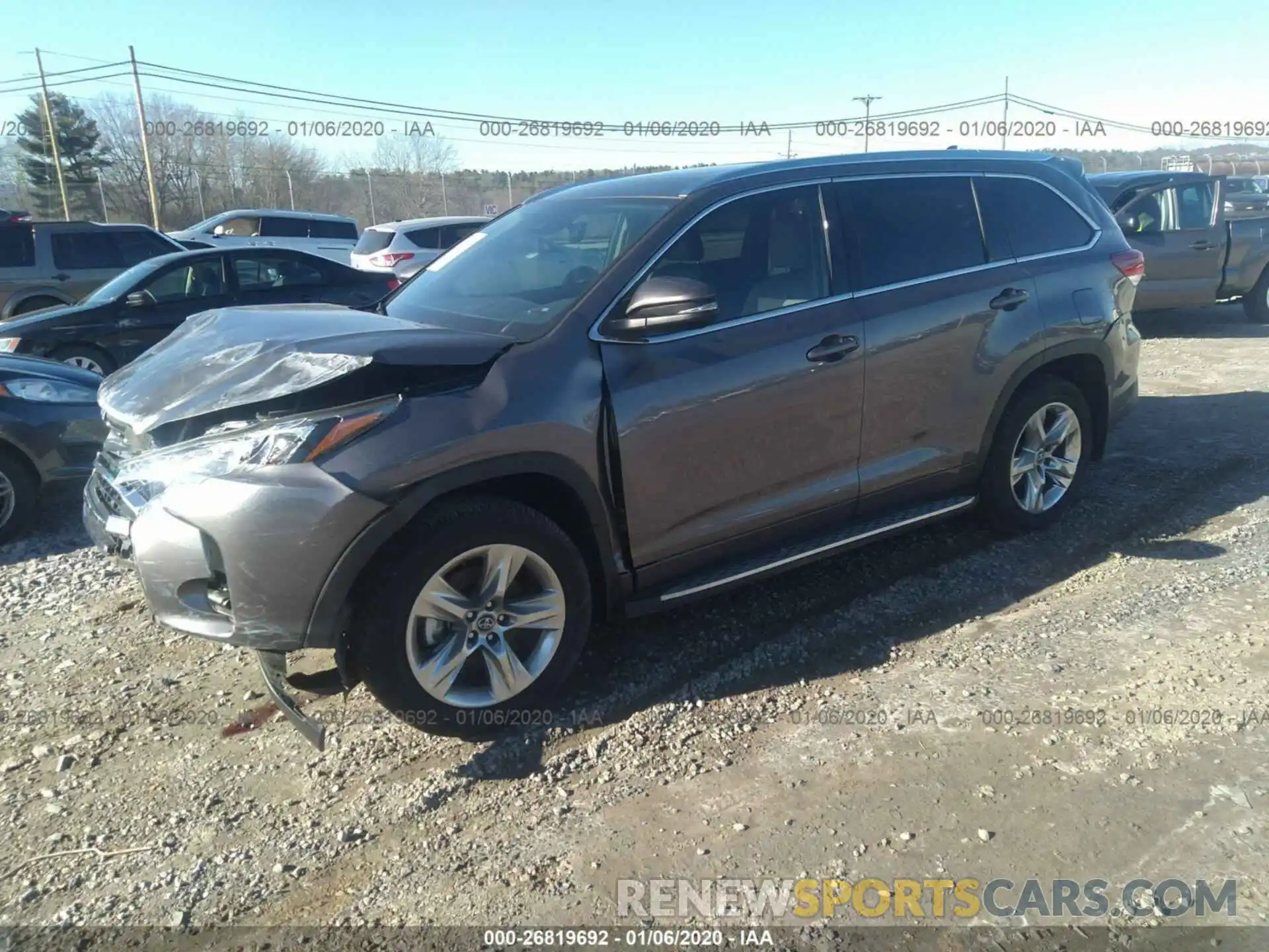 2 Photograph of a damaged car 5TDDZRFH8KS978576 TOYOTA HIGHLANDER 2019