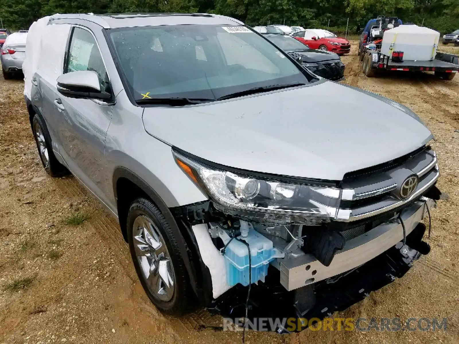 1 Photograph of a damaged car 5TDDZRFH8KS980201 TOYOTA HIGHLANDER 2019