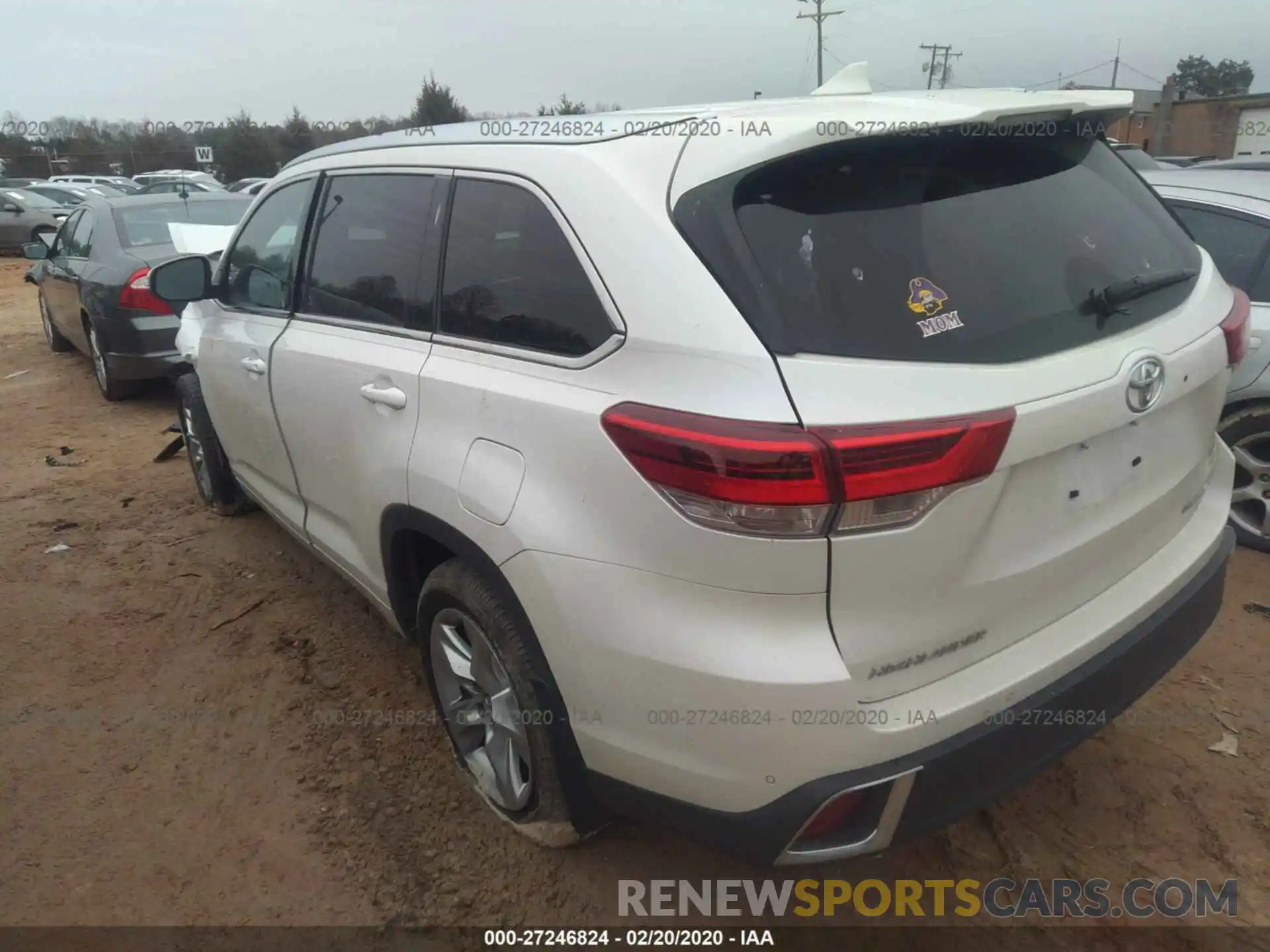 3 Photograph of a damaged car 5TDDZRFH8KS987701 TOYOTA HIGHLANDER 2019