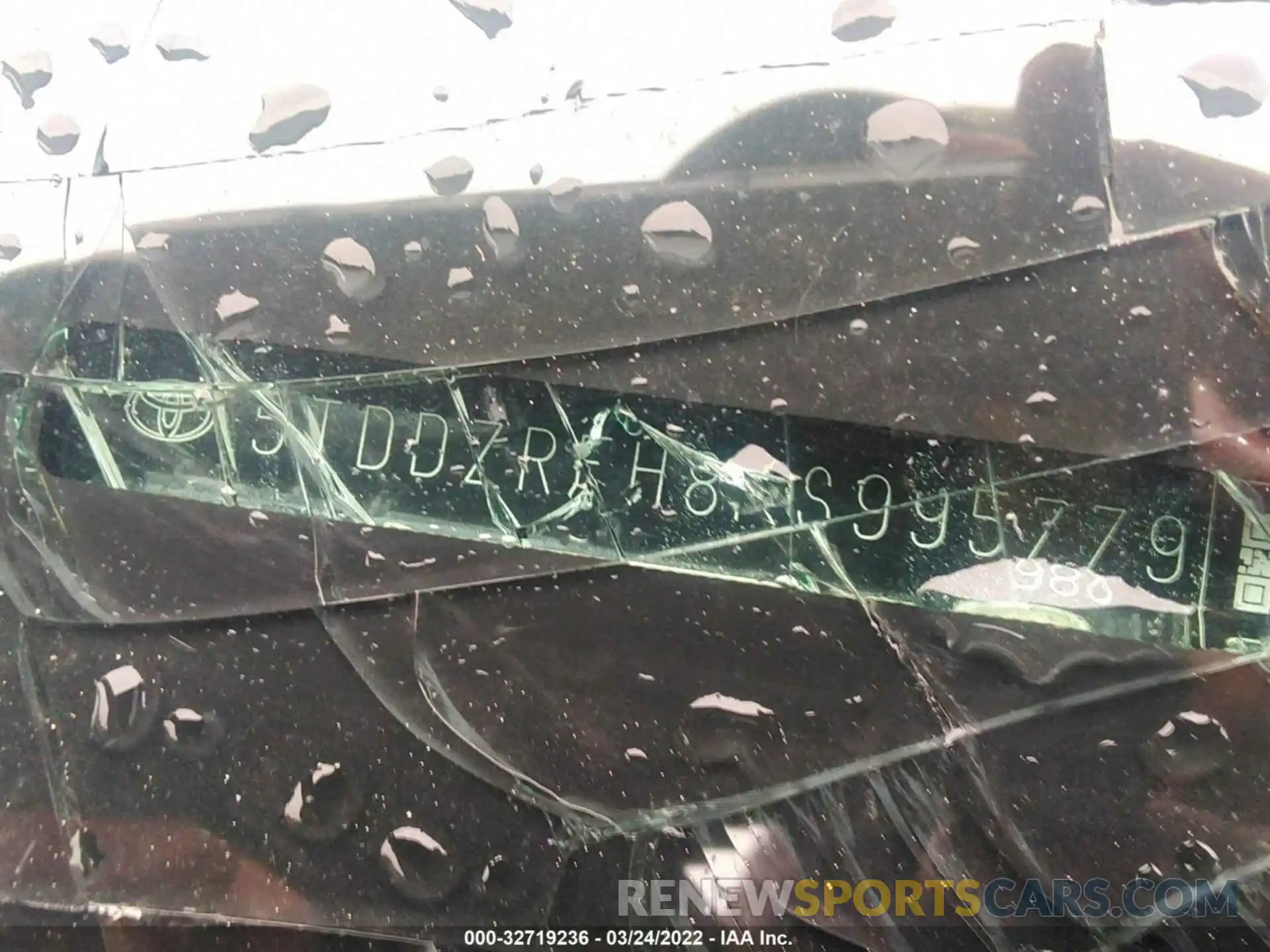 9 Photograph of a damaged car 5TDDZRFH8KS995779 TOYOTA HIGHLANDER 2019